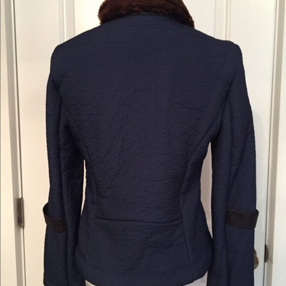 BARNEYS NY JACKET BLUE TEXTURED FAUX FUR LINED COLLAR POCKETS Size 4 - Picture 7 of 8